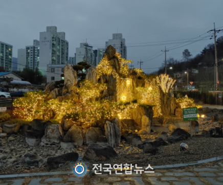 야간경관 조명 설치 모습