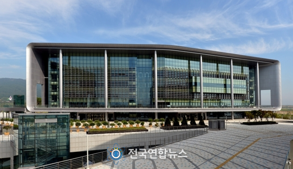 황영란 충남도의원 “매년 지구에 버려지는 옷 330억 벌”