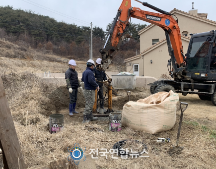 지하수 관정 방치공 원상복구 장면