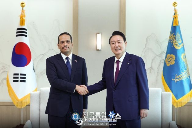 윤석열 대통령, 모하메드 카타르 부총리 겸 외교장관 접견