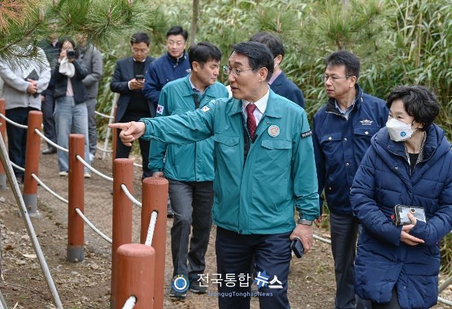 이용록 홍성군수